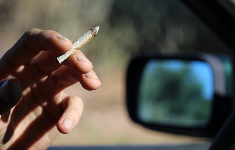 Cannabis beim Autofahren