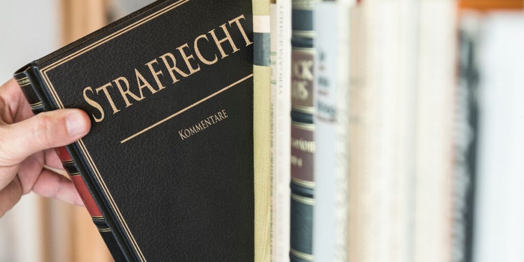 Der größte Unterschied zwischen Jugendstrafrecht und ...